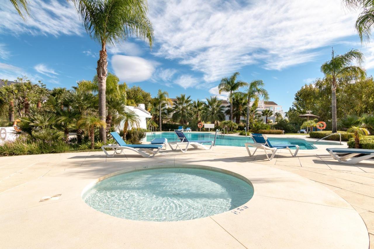 2237-Modern Apt With Private Beach Estepona Bagian luar foto