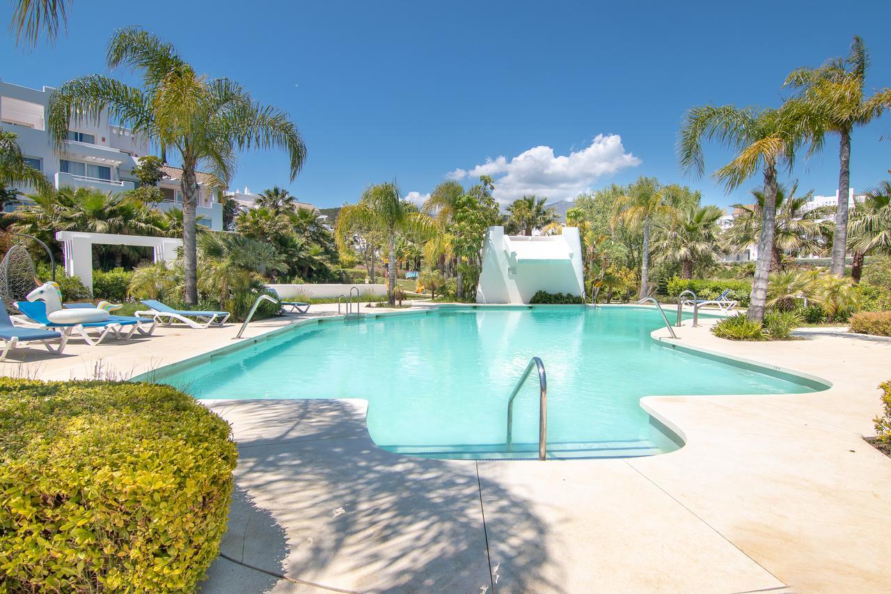 2237-Modern Apt With Private Beach Estepona Bagian luar foto
